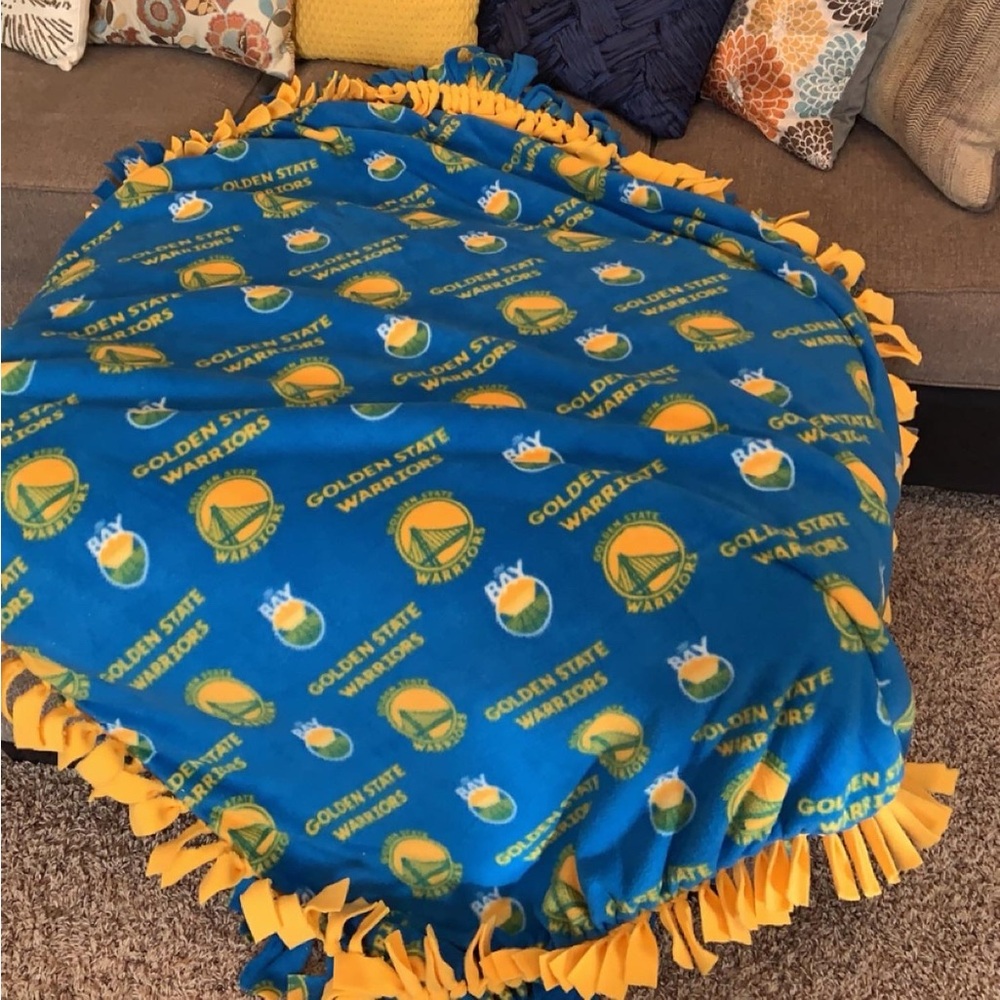 Golden State Warriors throw blanket